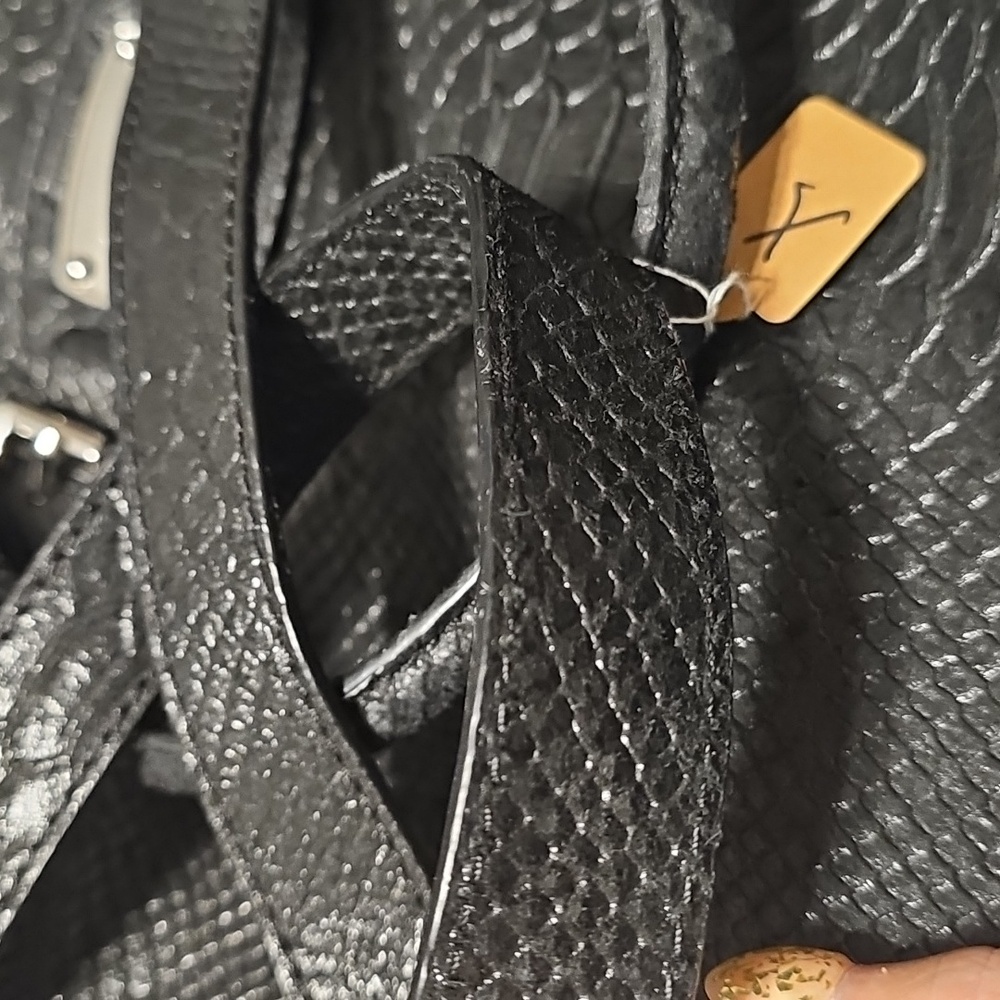 Michael Kors Black Snakeskin Textured Handbag - Picture 7 of 8
